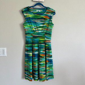 Sleeveless colour dress
